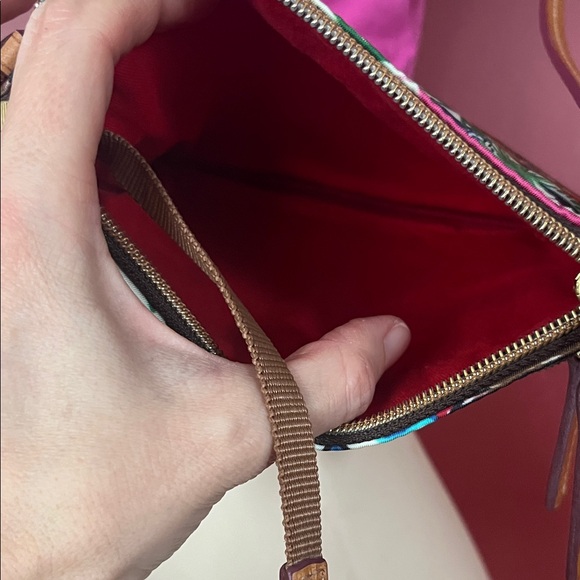 Limited edition Dooney & Bourke Mexico Print Crossbody Bag - Picture 11 of 16